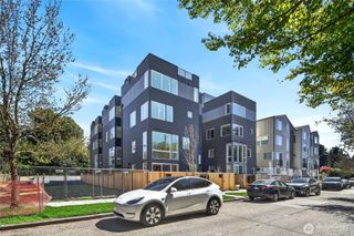 6318 41st Avenue SW #D, Seattle, WA 98136