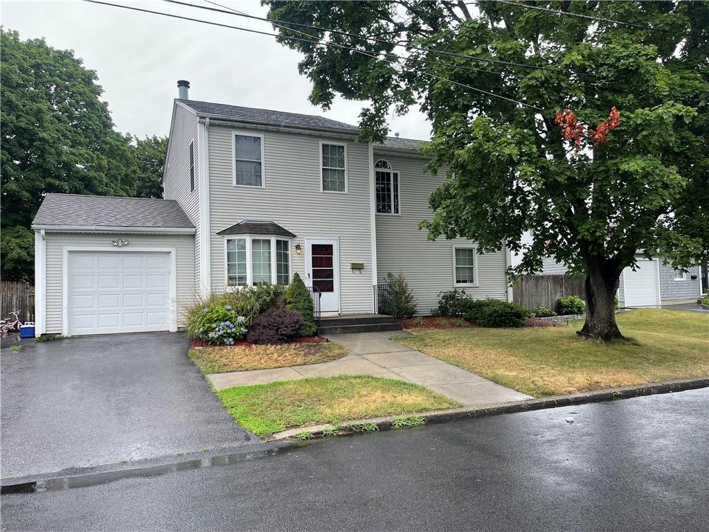 210 Pinecrest Drive, Pawtucket, RI 02861