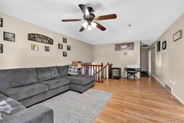 18 Roland Lane, St Peters, MO 63376