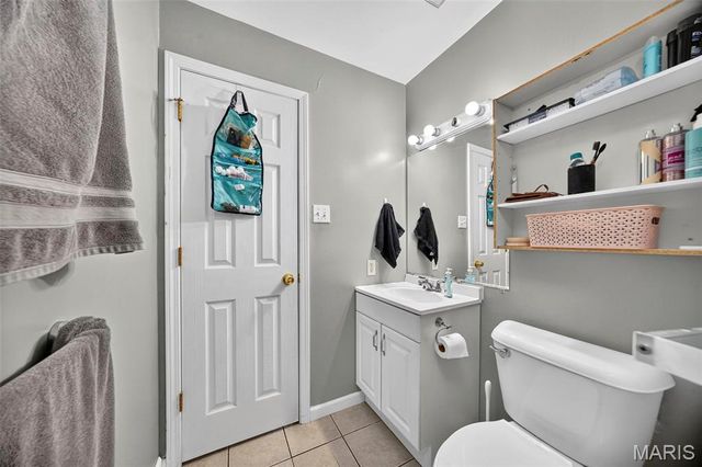 18 Roland Lane, St Peters, MO 63376