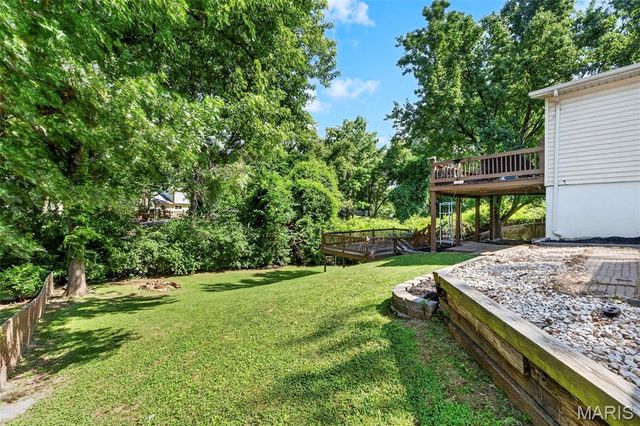18 Roland Lane, St Peters, MO 63376