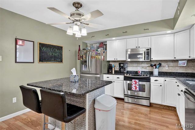 18 Roland Lane, St Peters, MO 63376