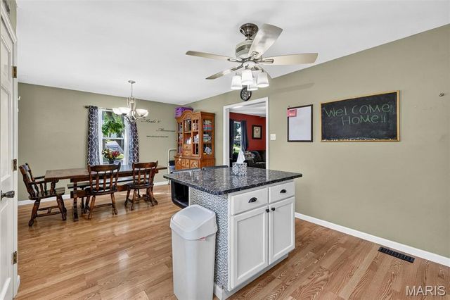 18 Roland Lane, St Peters, MO 63376