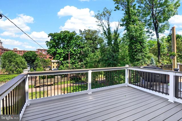3915 ROLAND AVE, Baltimore, MD 21211