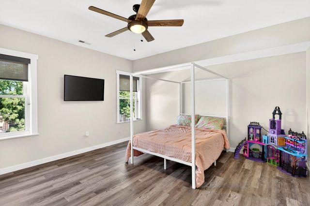 3915 ROLAND AVE, Baltimore, MD 21211