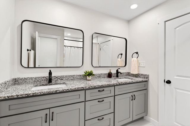 3915 ROLAND AVE, Baltimore, MD 21211
