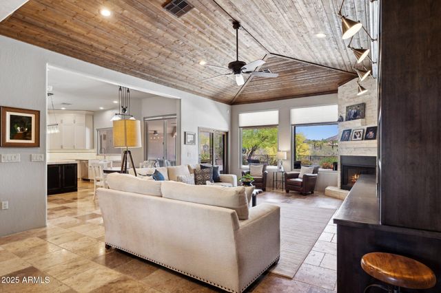 24200 N ALMA SCHOOL Road 7, Scottsdale, AZ 85255