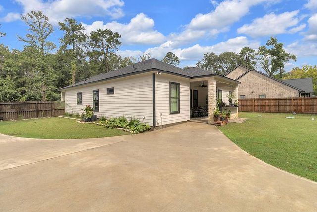 195 County Road 3667, Splendora, TX 77372