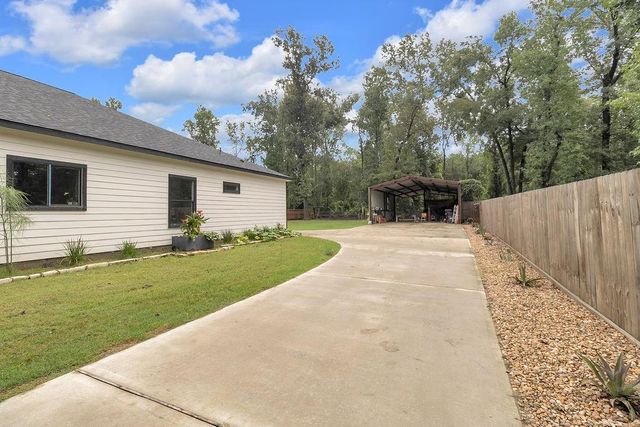 195 County Road 3667, Splendora, TX 77372