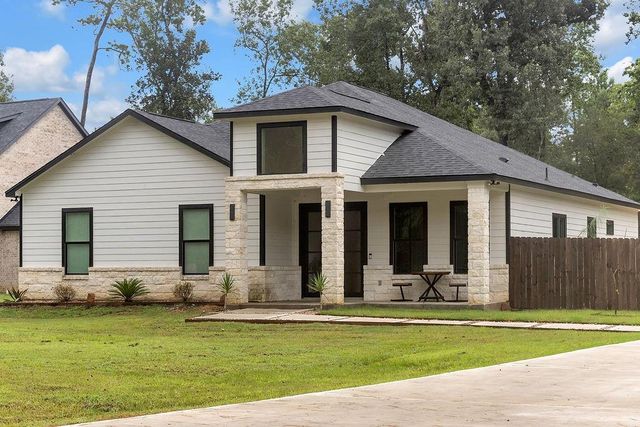 195 County Road 3667, Splendora, TX 77372