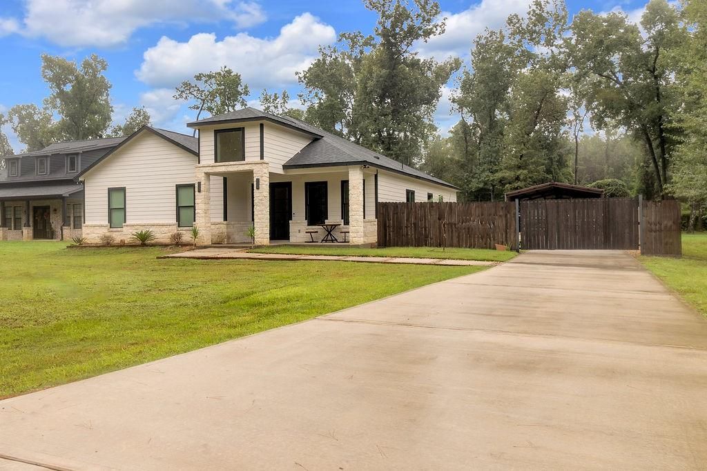 195 County Road 3667, Splendora, TX 77372
