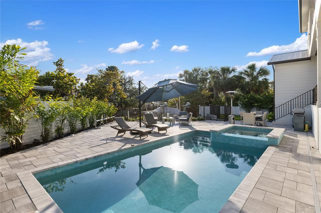 4634 HIGEL AVENUE, Sarasota, FL 34242