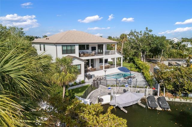 4634 HIGEL AVENUE, Sarasota, FL 34242