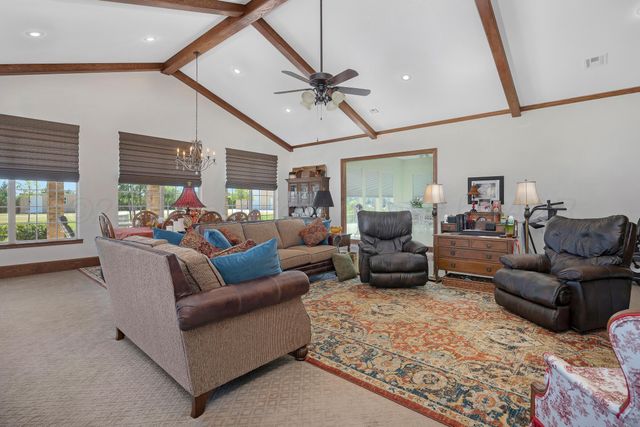 1906 Highway 86, Friona, TX 79035