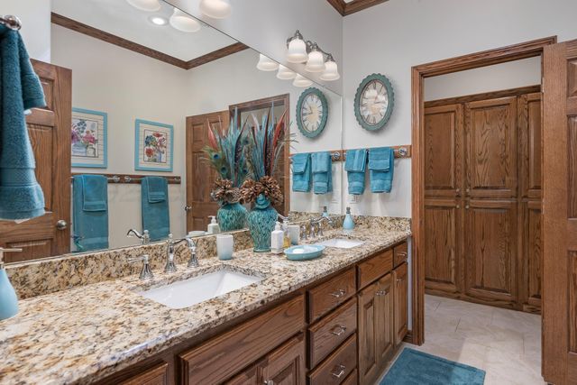 1906 Highway 86, Friona, TX 79035