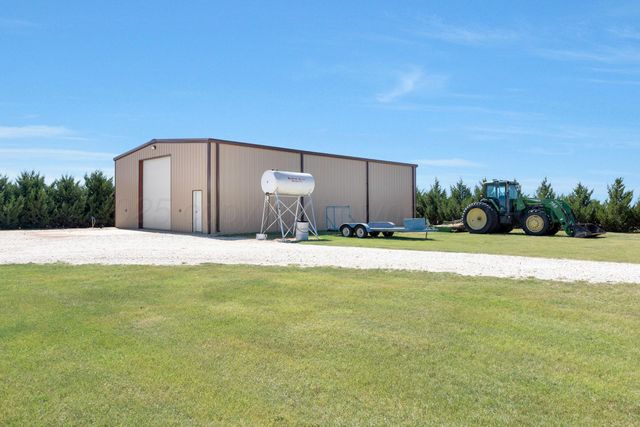 1906 Highway 86, Friona, TX 79035