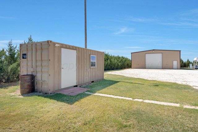 1906 Highway 86, Friona, TX 79035