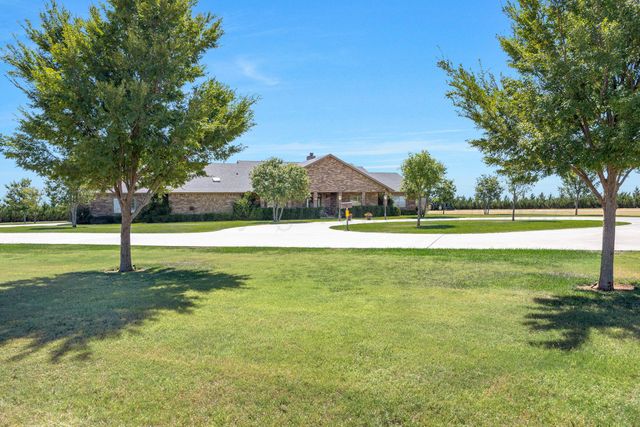 1906 Highway 86, Friona, TX 79035