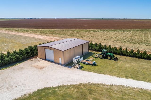 1906 Highway 86, Friona, TX 79035