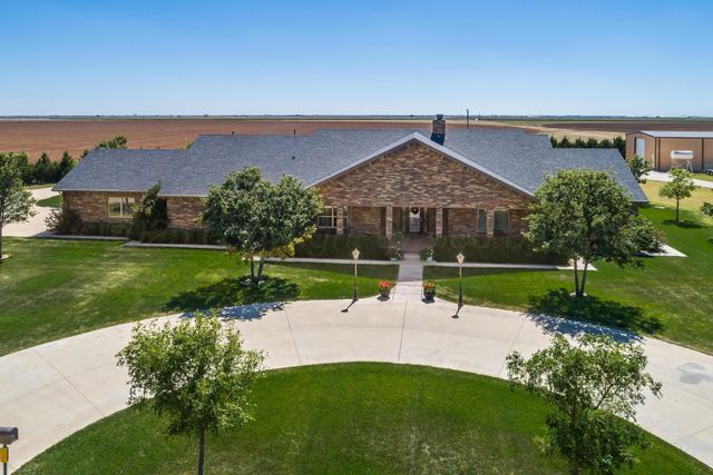 1906 Highway 86, Friona, TX 79035