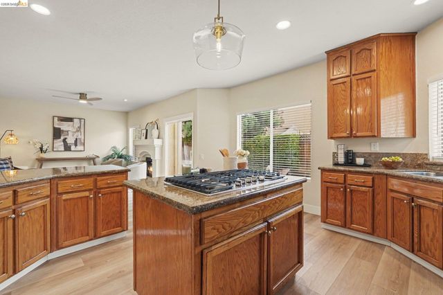 850 Nicholas Ct, Brentwood, CA 94513