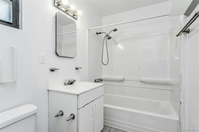 828 N Fletcher Avenue, Valley Stream, NY 11580