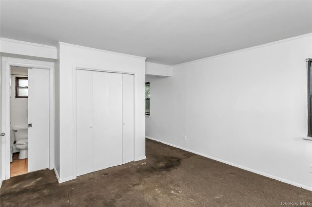 828 N Fletcher Avenue, Valley Stream, NY 11580