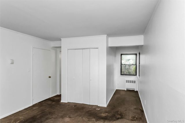 828 N Fletcher Avenue, Valley Stream, NY 11580