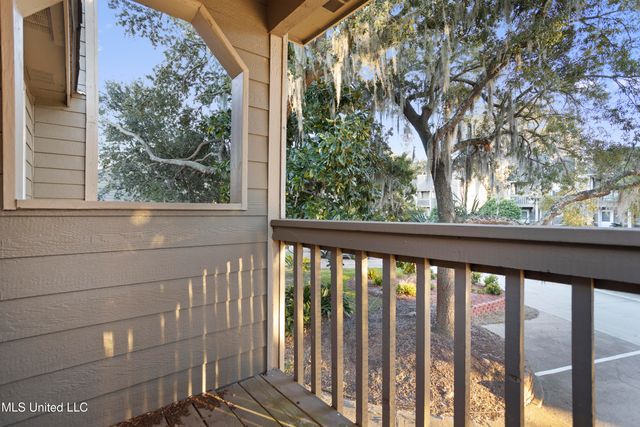495 Popp'S Ferry Road, Unit 25, Biloxi, MS 39531