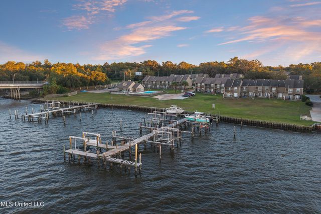 495 Popp'S Ferry Road, Unit 25, Biloxi, MS 39531