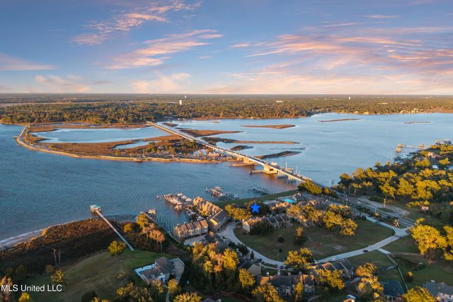 495 Popp'S Ferry Road, Unit 25, Biloxi, MS 39531