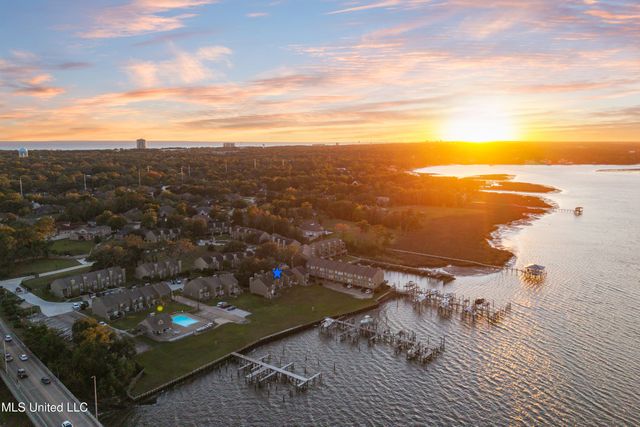 495 Popp'S Ferry Road, Unit 25, Biloxi, MS 39531