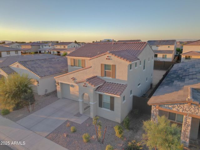 8942 W COLTER Street, Glendale, AZ 85305