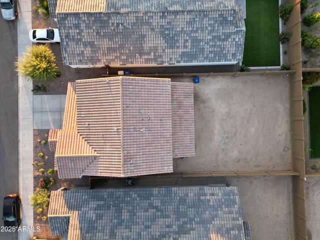 8942 W COLTER Street, Glendale, AZ 85305