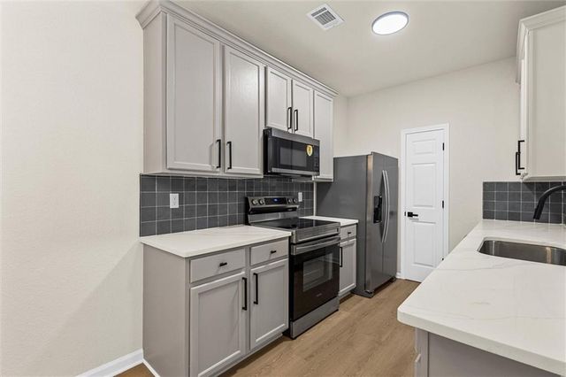 268 Brookview Drive, Riverdale, GA 30274
