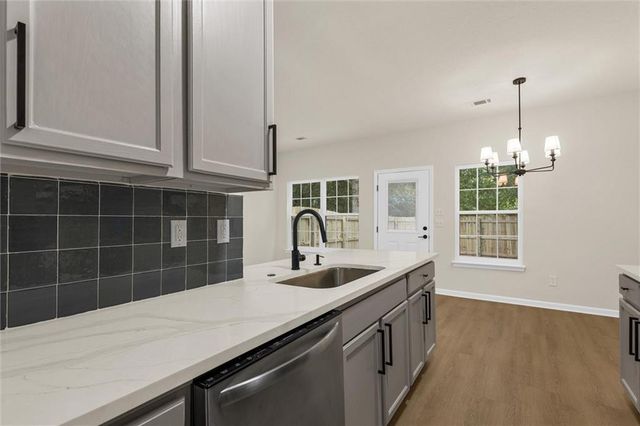 268 Brookview Drive, Riverdale, GA 30274