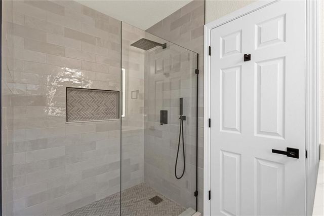 268 Brookview Drive, Riverdale, GA 30274