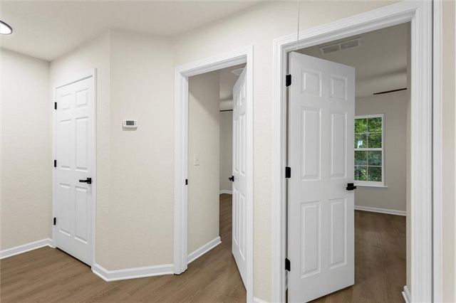 268 Brookview Drive, Riverdale, GA 30274