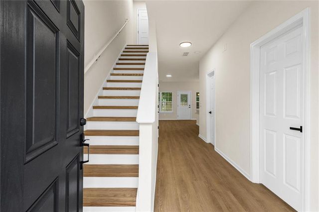 268 Brookview Drive, Riverdale, GA 30274