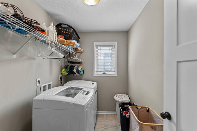 1100 Hunter Court, Adel, IA 50003