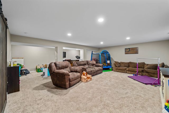 1100 Hunter Court, Adel, IA 50003