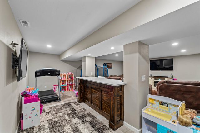 1100 Hunter Court, Adel, IA 50003
