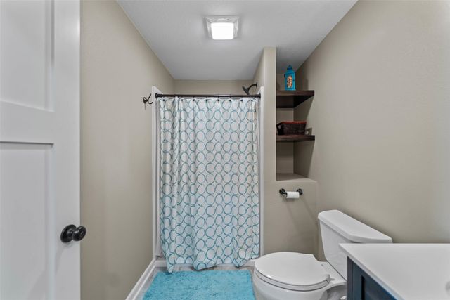 1100 Hunter Court, Adel, IA 50003