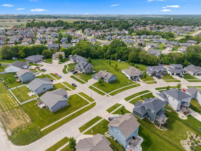 1100 Hunter Court, Adel, IA 50003