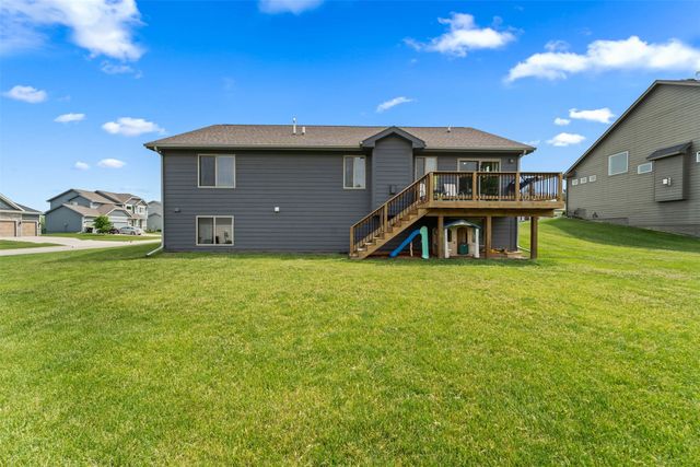 1100 Hunter Court, Adel, IA 50003
