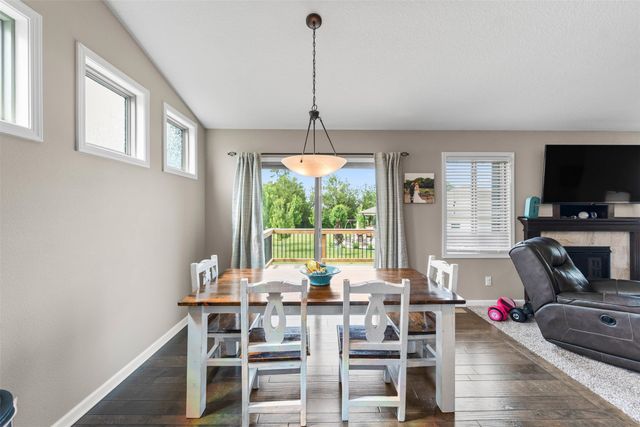 1100 Hunter Court, Adel, IA 50003