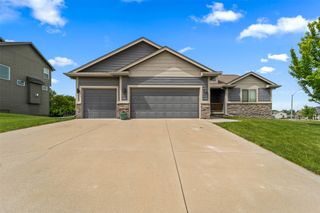 1100 Hunter Court, Adel, IA 50003