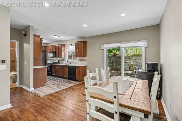 2512 Grandview Boulevard, Waterford Charter Township, MI 48329
