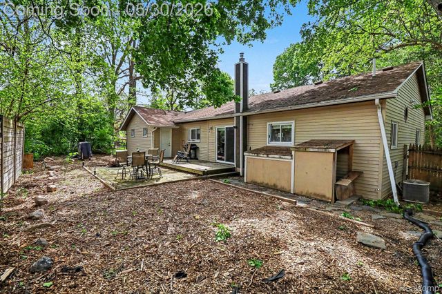 2512 Grandview Boulevard, Waterford Charter Township, MI 48329
