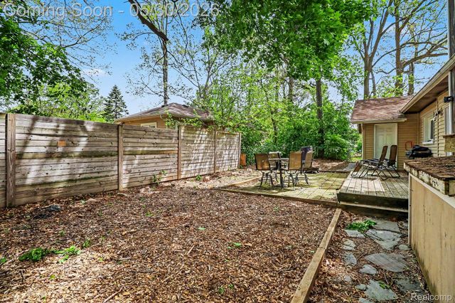 2512 Grandview Boulevard, Waterford Charter Township, MI 48329
